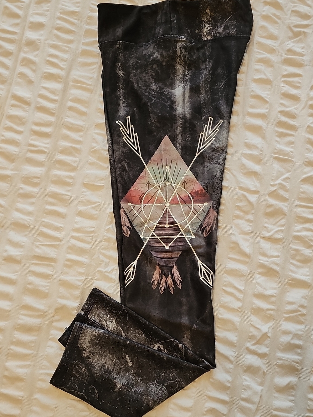 Evolution and Creation XS Gray Cropped Leggings Pastel Geometric Arrow & Feather